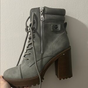 GBG Los Angeles Women's Grey Lace-Up Ankle Boots